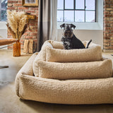 LABONI_Polsterbett_Teddy_beige_Stapel_01