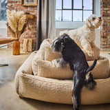 LABONI_Polsterbett_Teddy_beige_Stapel_03